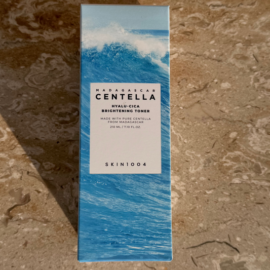 SKIN 1004 - Madagascar Centella Hyalu-Cica Brightening Toner 210 ml - Tonico Viso